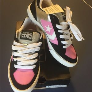 Converse optium ox shoe black white pink silver